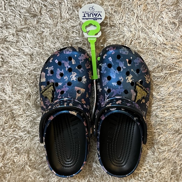 NWT Walt Disney World 50th Anniversary Grand Finale Clogs for Adults by Crocs - Picture 3 of 12